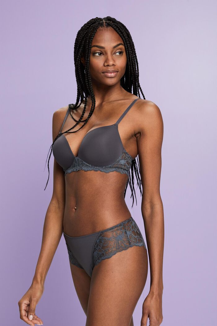 New Look Curve lace and strapping push up bra in violet