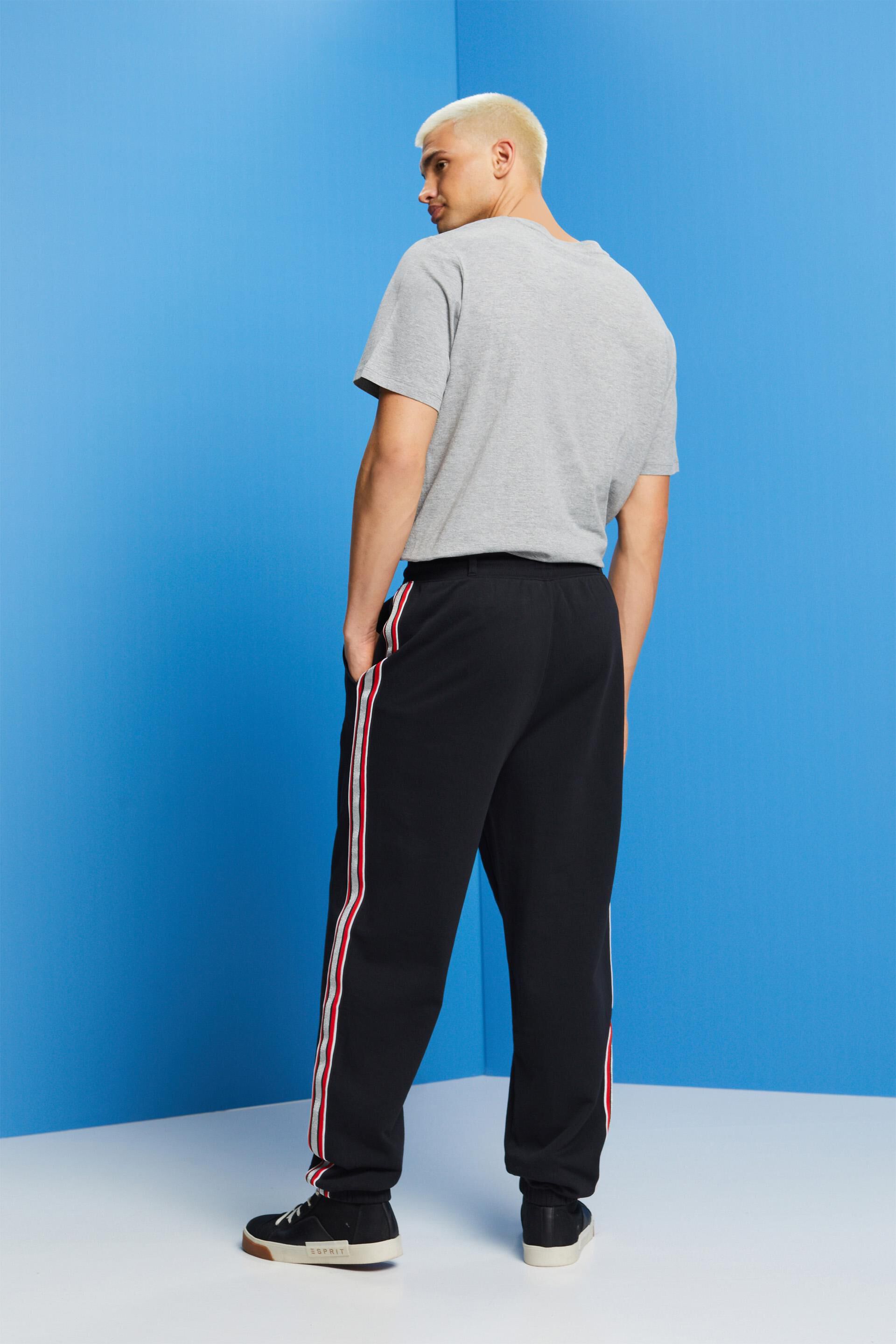 Black Solid Cotton Straight Fit Track Pants – pluss.in